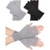 2 pary rękawiczek bez palców za 13,99 zł na Amazon.pl